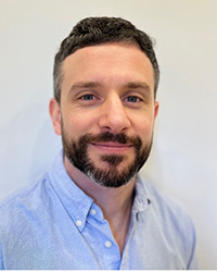 Dr. Thomas Yvert
